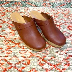 Old Navy Brown Clogs